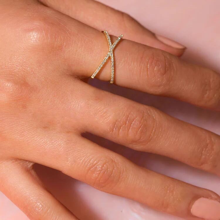 Nia Oro Diamante Cross Anello
