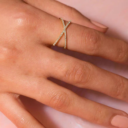 Nia Oro Diamante Cross Anello