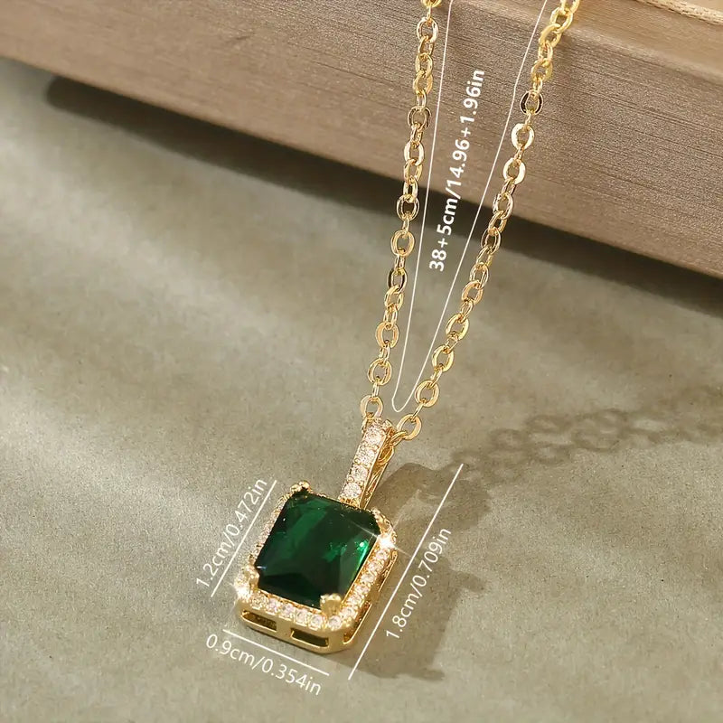 Oro Smeraldo Rectangular Halo Collana