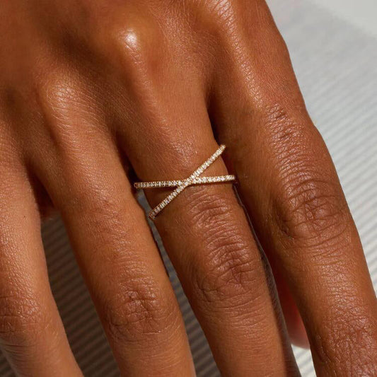 Nia Oro Diamante Cross Anello
