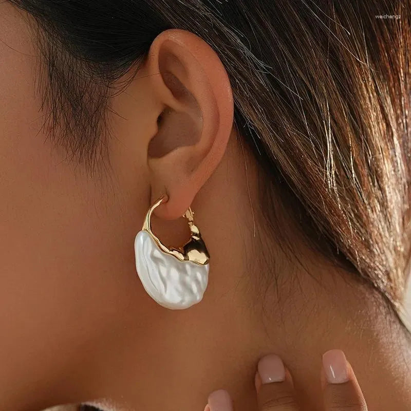 Celestial Perla Crescent Orecchini