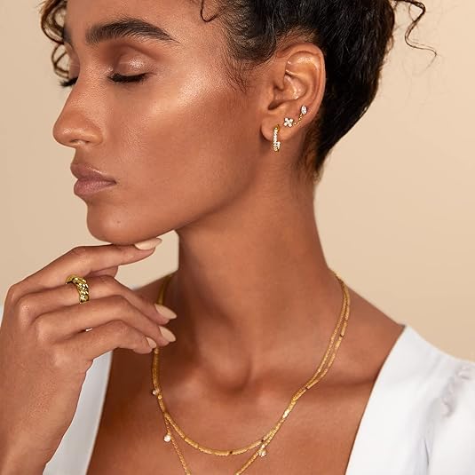 Pear Cut Studs | Oro