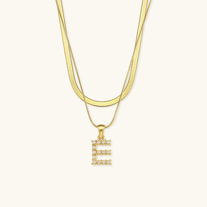 Fiona Layered Oro Initial Letter Collana