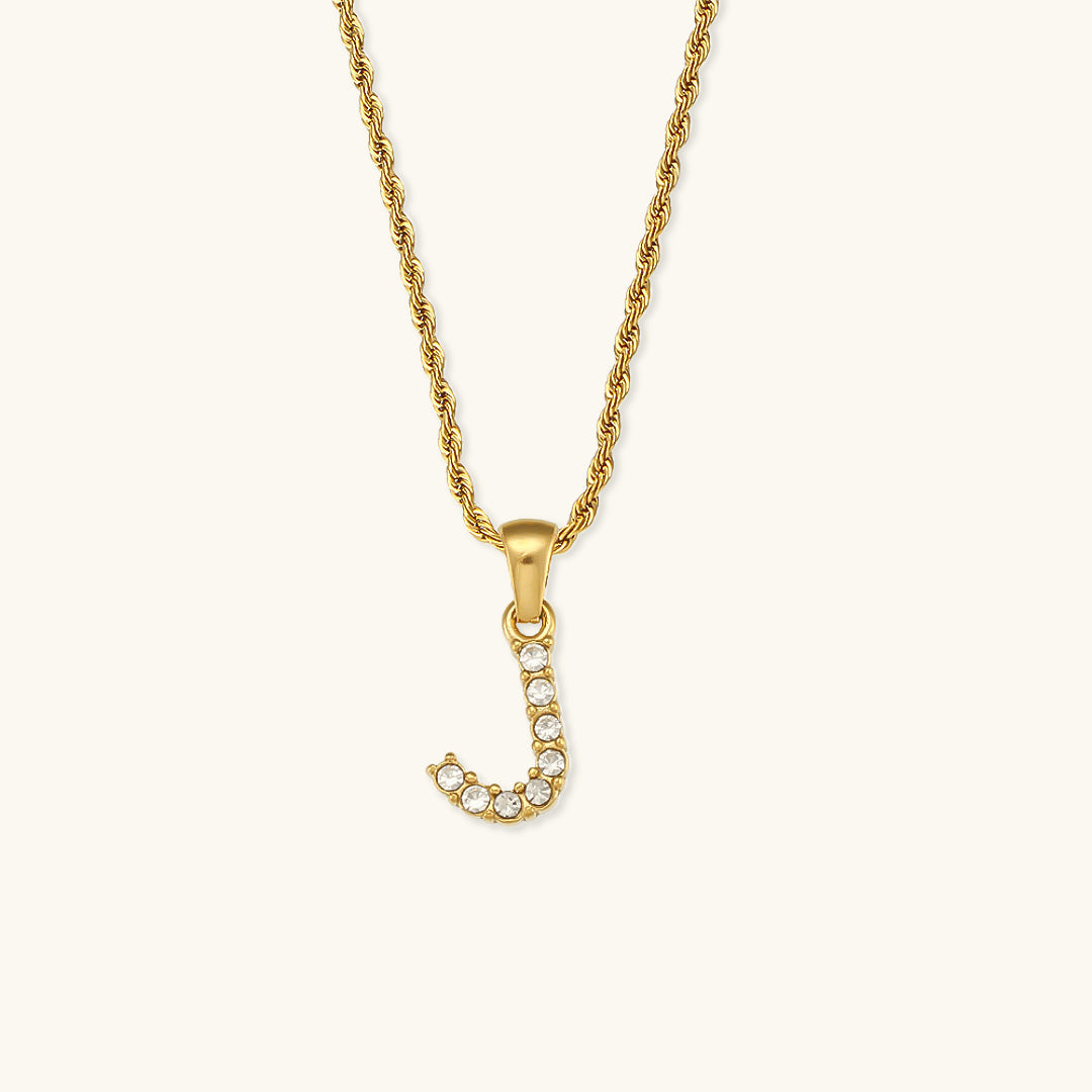 Maeve Letter Initial Diamante Collana