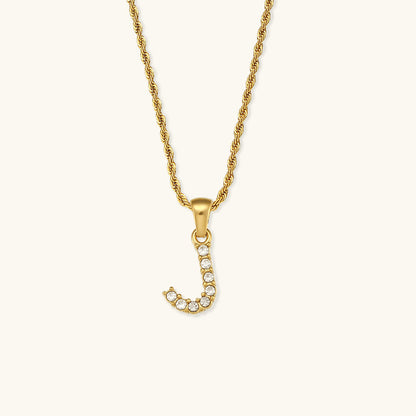 Maeve Letter Initial Diamante Collana