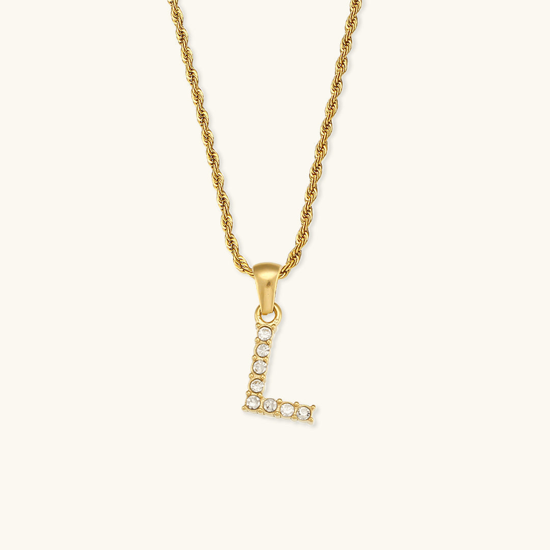 Maeve Letter Initial Diamante Collana