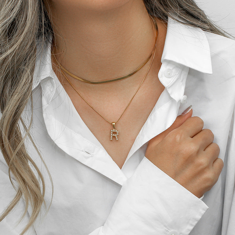 Fiona Layered Oro Initial Letter Collana