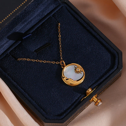 Evangeline Lunar Oro Collana