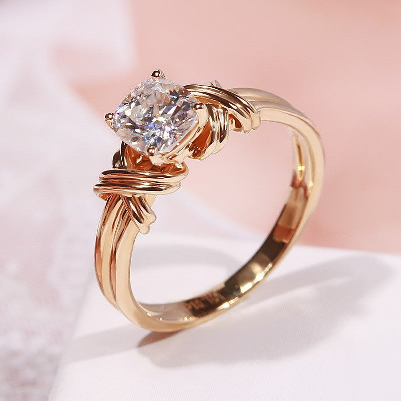 Knotted Band Statement Anello | Oro
