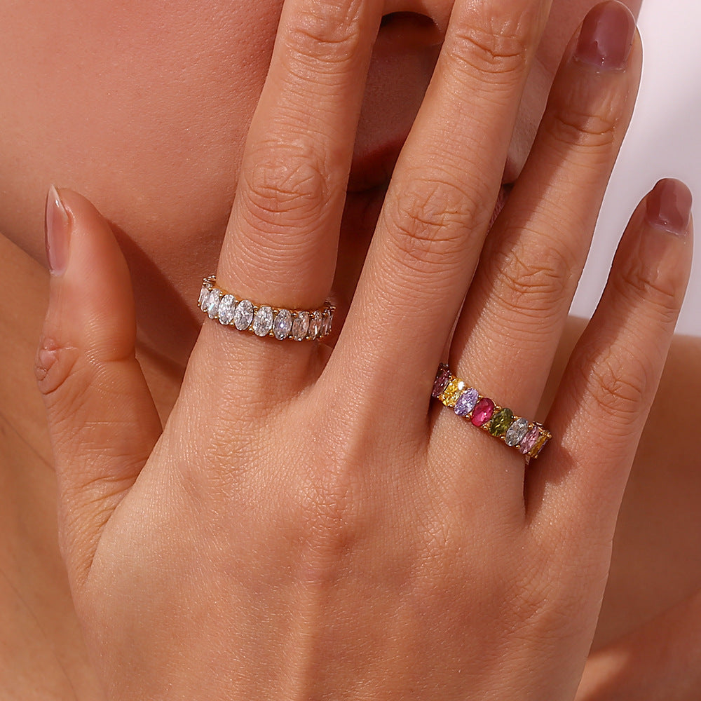 Antoinette Diamante Simulant Oro Anello