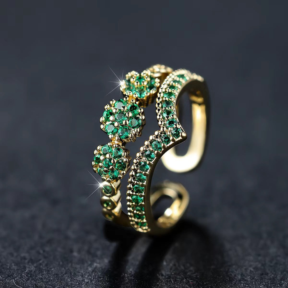 Oro Smeraldo Cluster Anello