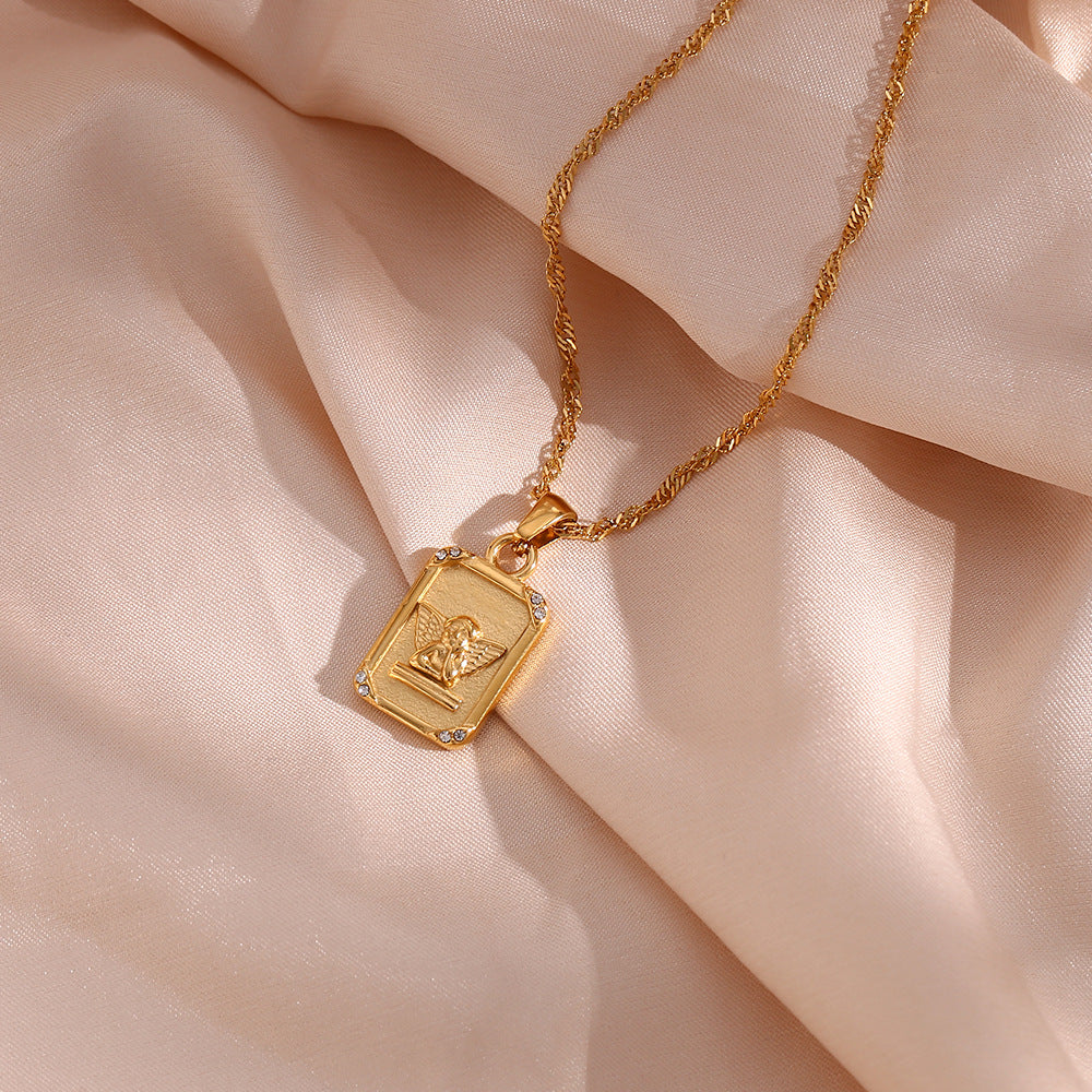 Cleo Angel Collana