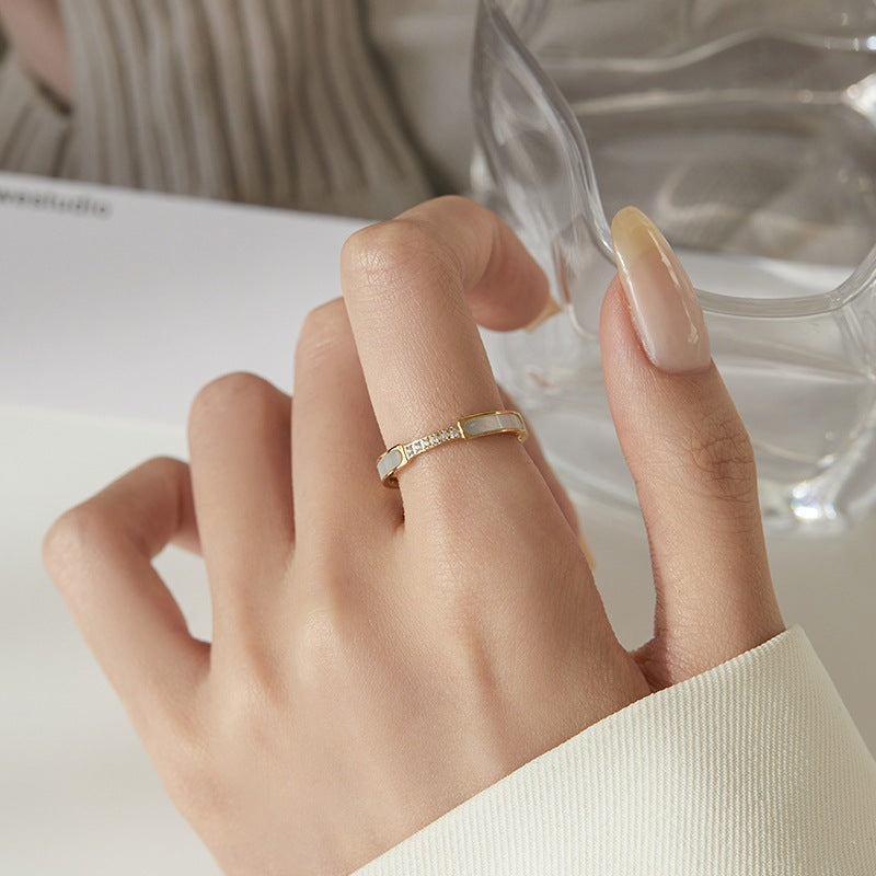 Gabrielle Diamante Simulant Oro Anello