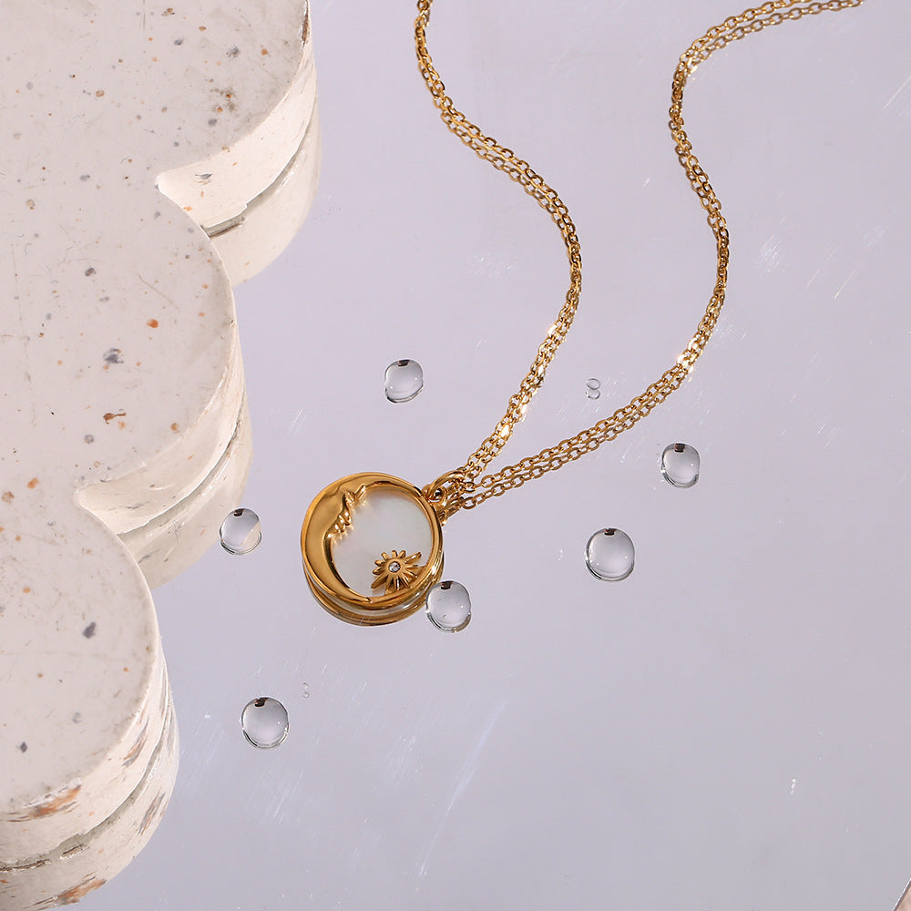 Evangeline Lunar Oro Collana