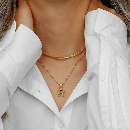 Fiona Layered Oro Initial Letter Collana