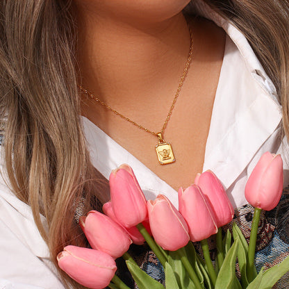 Cleo Angel Collana