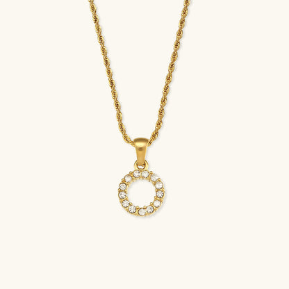 Maeve Letter Initial Diamante Collana