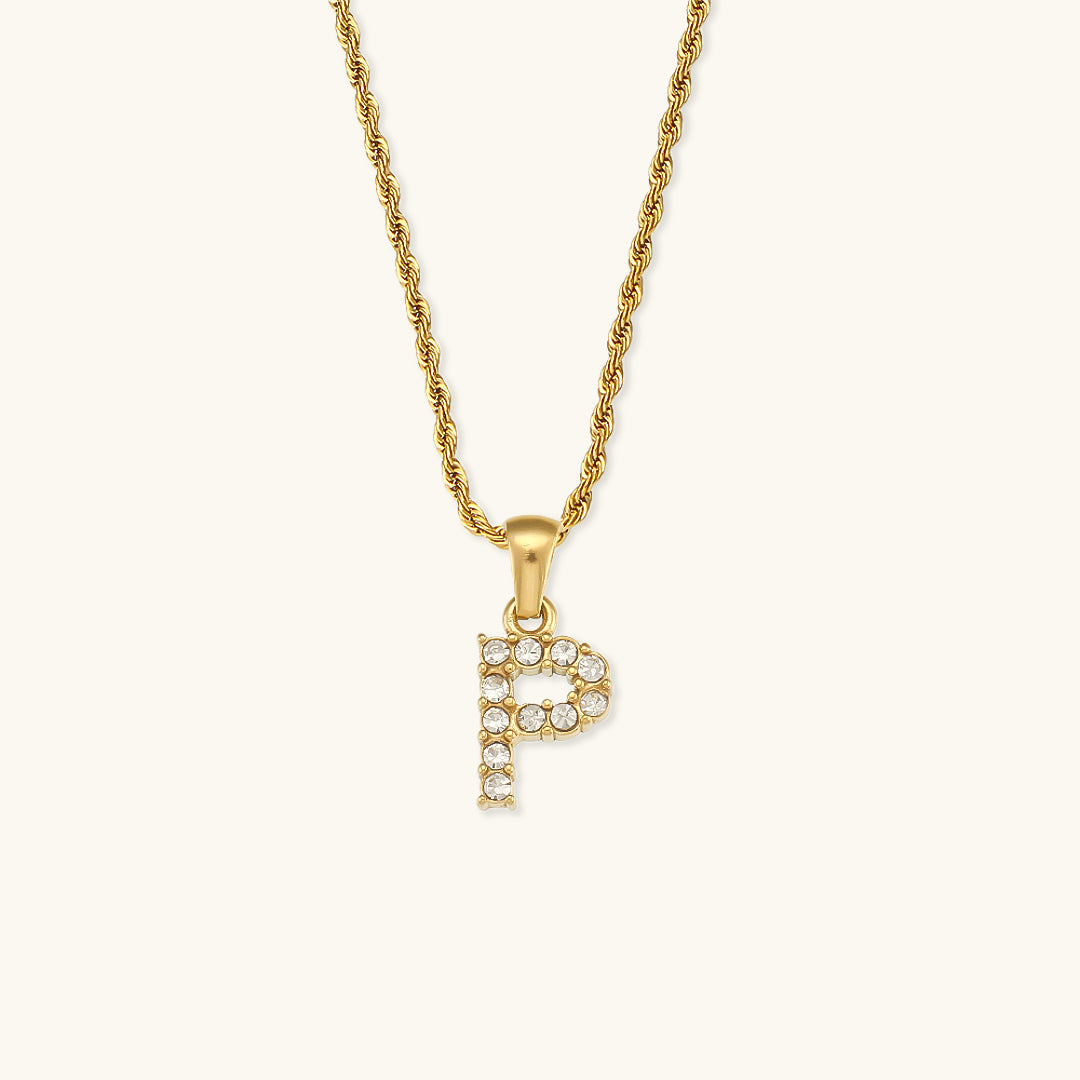 Maeve Letter Initial Diamante Collana