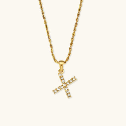 Maeve Letter Initial Diamante Collana