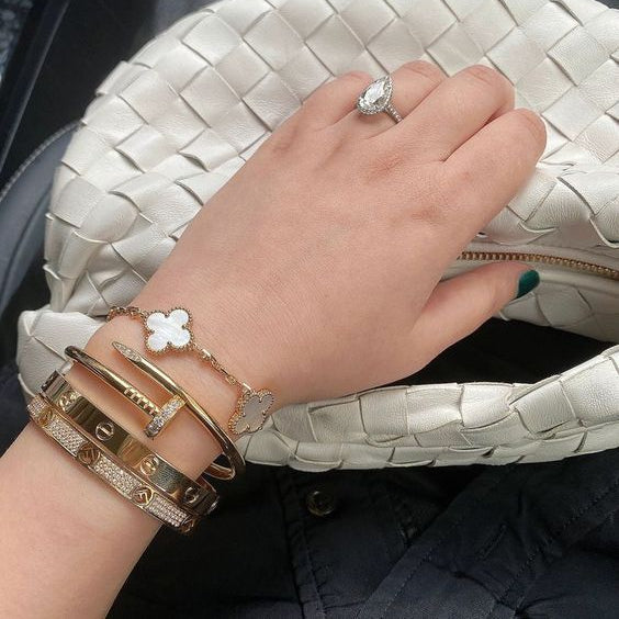 Elegance Nail Bracciale