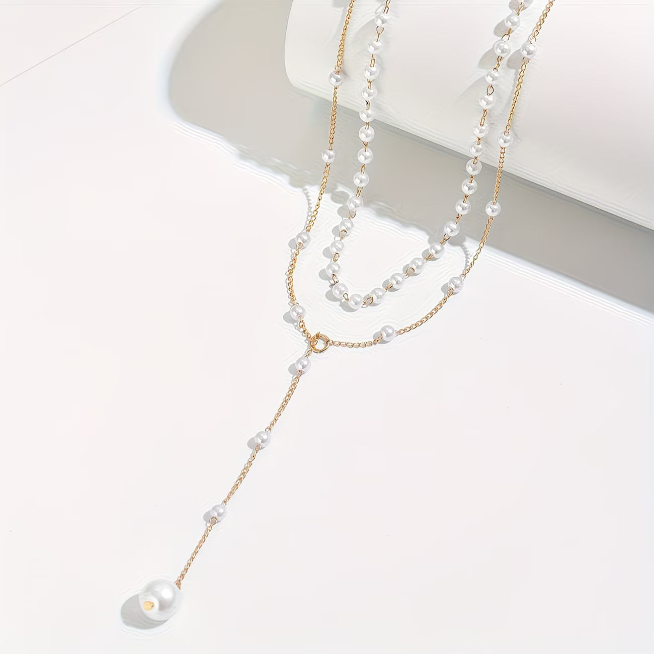 The Graduated Perla Strand Collana