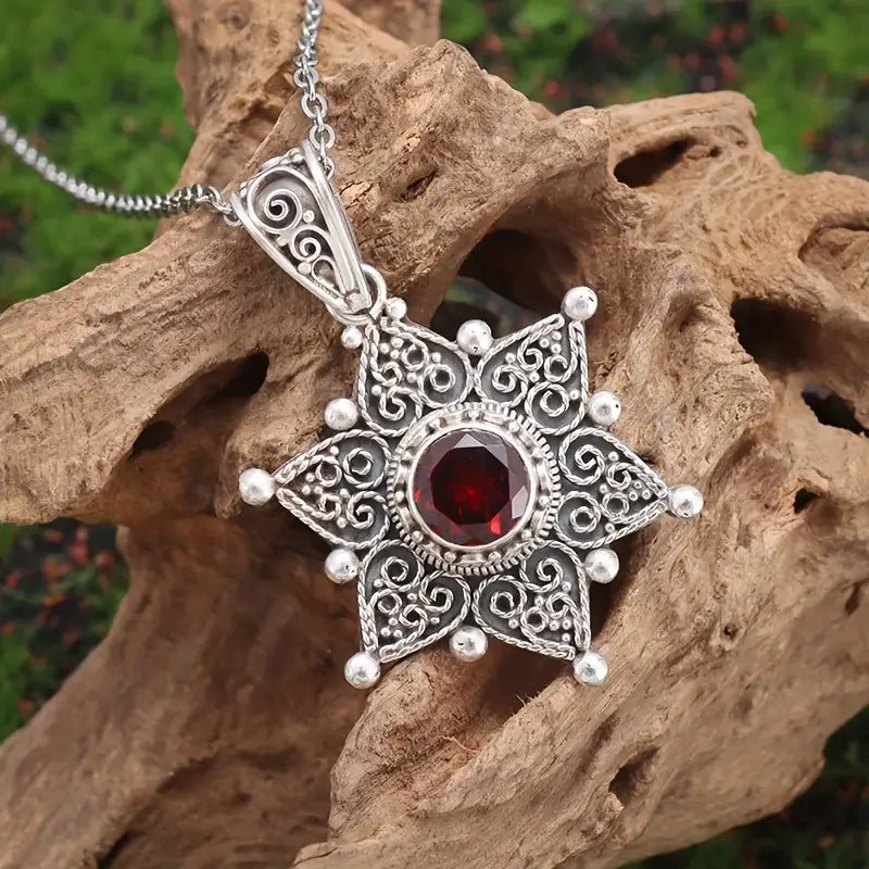 Argento Rubino Star Pendant Collana