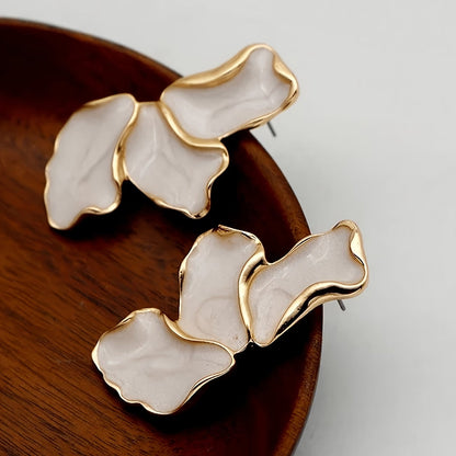 Perla Flower Petal Orecchini