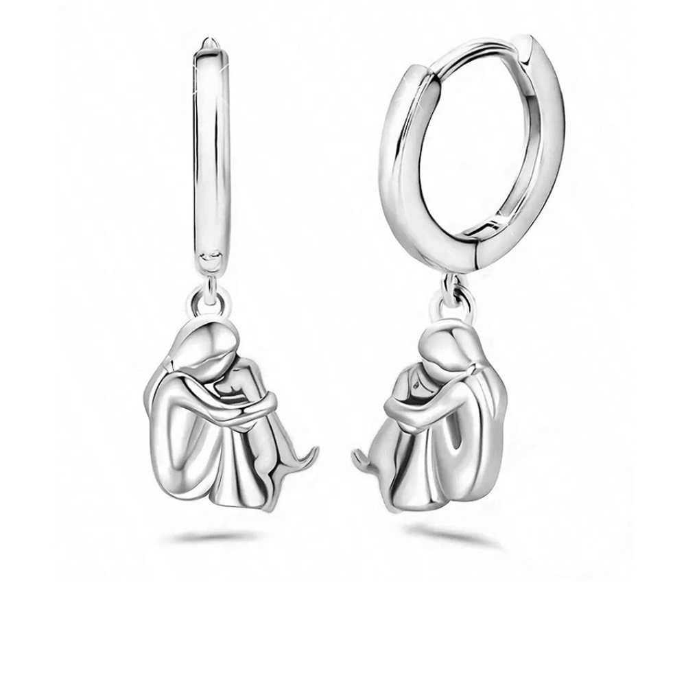 Wynter™ - Hug Pendant with Matching Orecchini