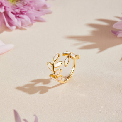 Oro Leaf Motif Anello