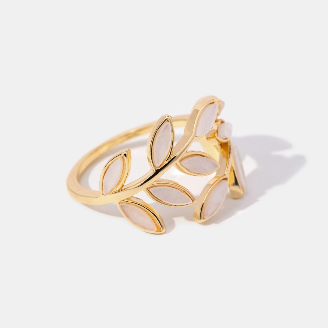 Oro Leaf Motif Anello