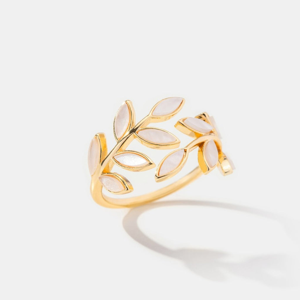Oro Leaf Motif Anello