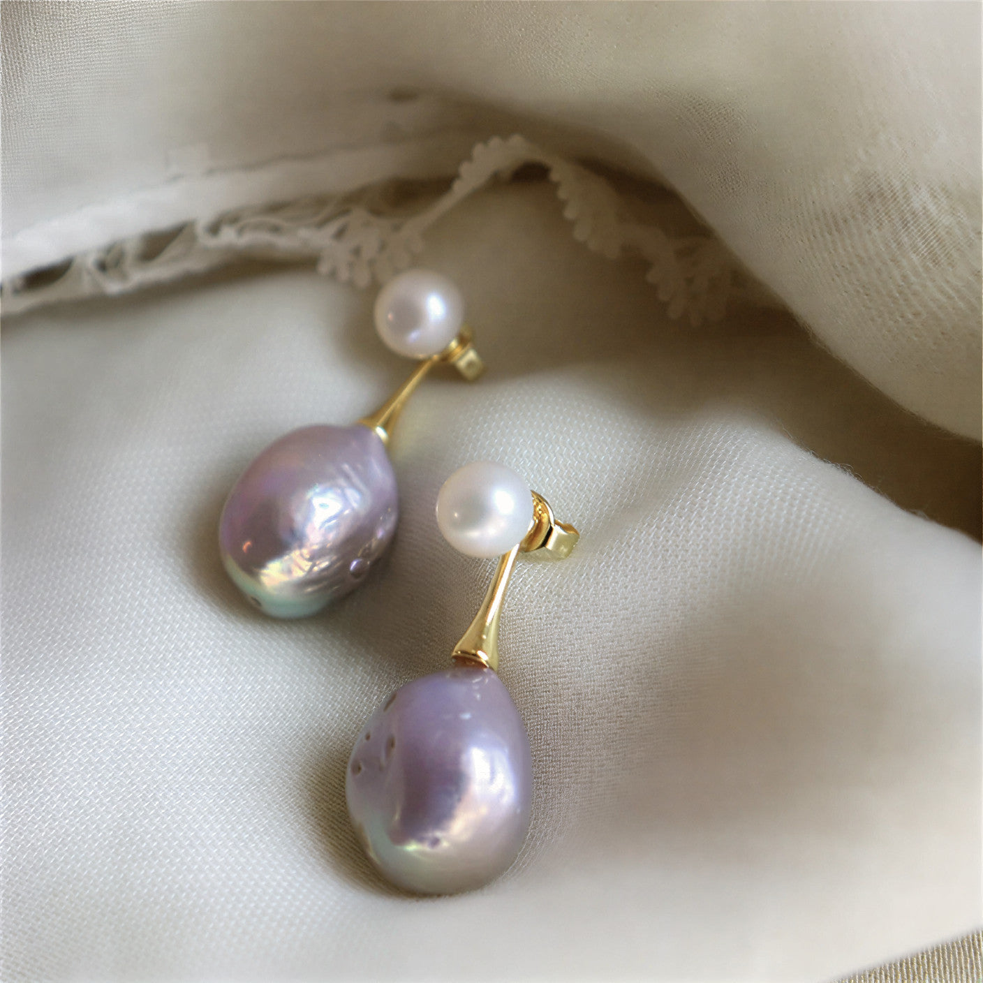 Exquisite Lilac Orecchini di Perle