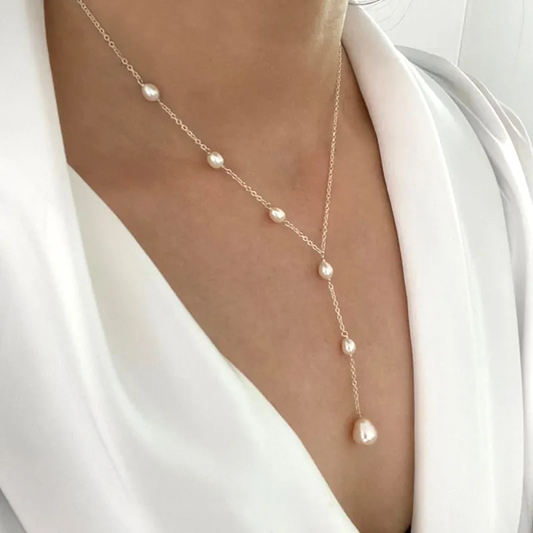 Cascading Perla Lariat Collana