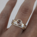 Oro Bezel Solitaire Anello