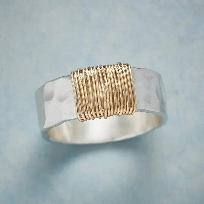 Argento and Oro Wire Wrapped Anello