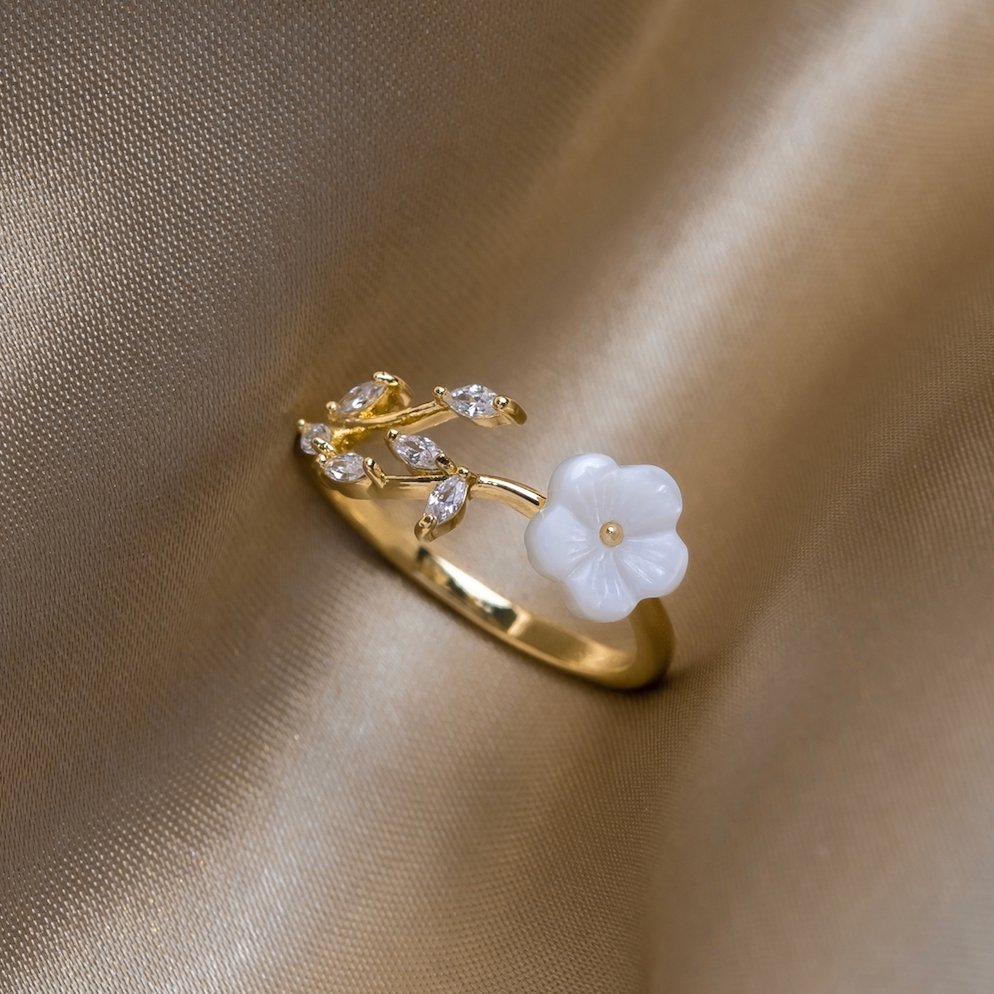 Oro Floral and Leaf Open Anello